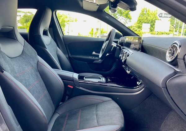 Mercedes-Benz Klasa A cena 174900 przebieg: 4800, rok produkcji 2023 z Warszawa małe 154